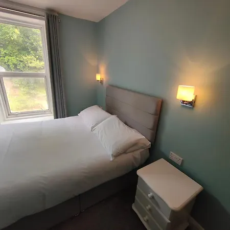 Hotel Station View Tavern *