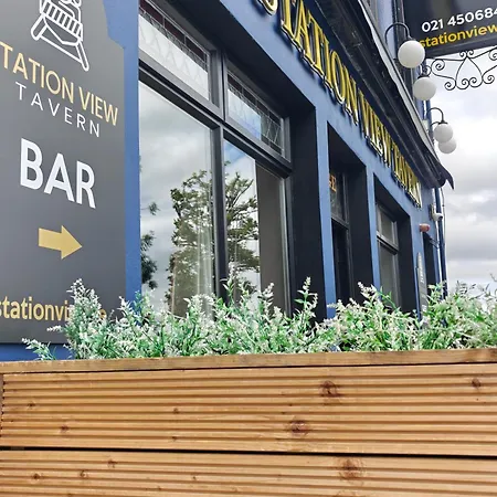 فندق Station View Tavern كورك