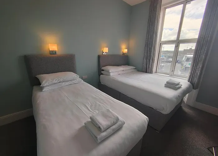 מלון Station View Tavern *