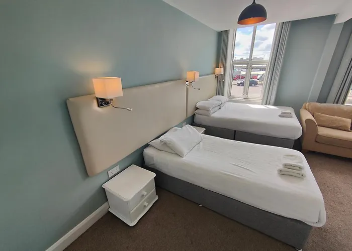 Отель Station View Tavern